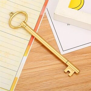 Key Shaped Ballpoint Black 0.5mm 2ml Liquid Gel Ink Rollerball Pen For School